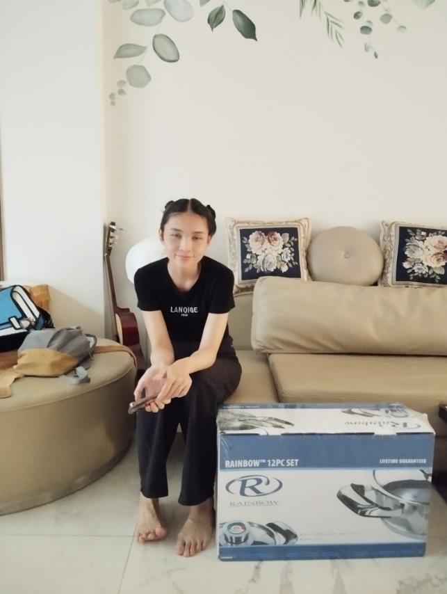 Khách hàng Bộ dụng cụ nấu ăn Nutristahl